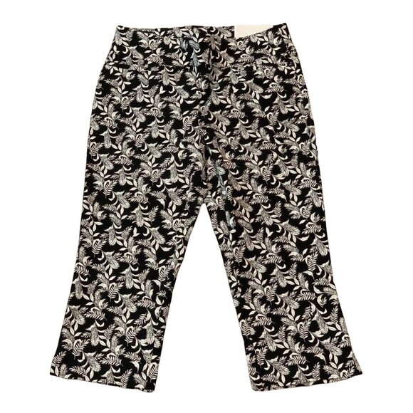 Signature Slimming Christopher & Banks Black & White Tropical Print Crop Pants 4 - Picture 1 of 12